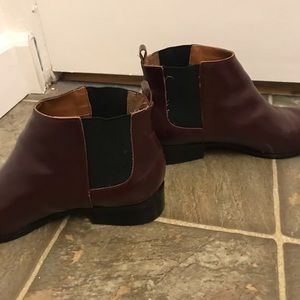 GAP Shoes - Gap Burgundy Chelsea Boot GAP Shoes - Gap Burgundy Chelsea Boot